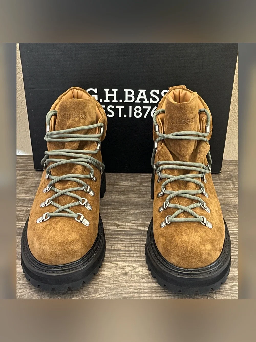 G.H. Bass & Co. Mason Alpine Boots Brown Suede Color Men's Size-10